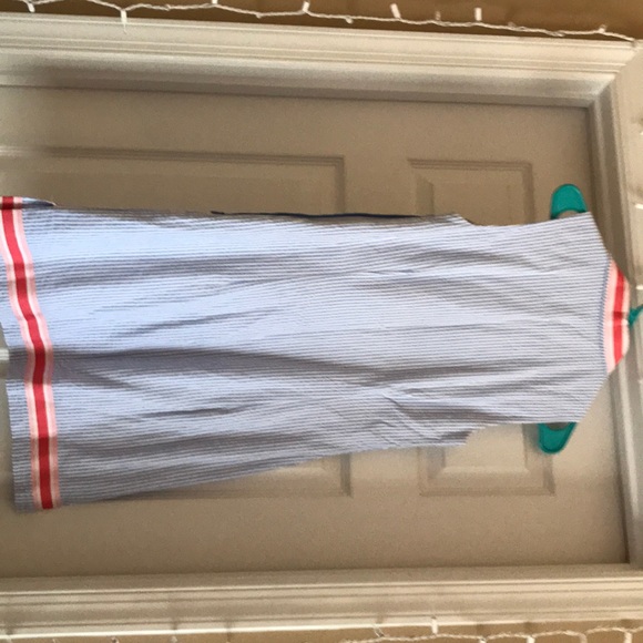 Vineyard vines dress! - Picture 4 of 5